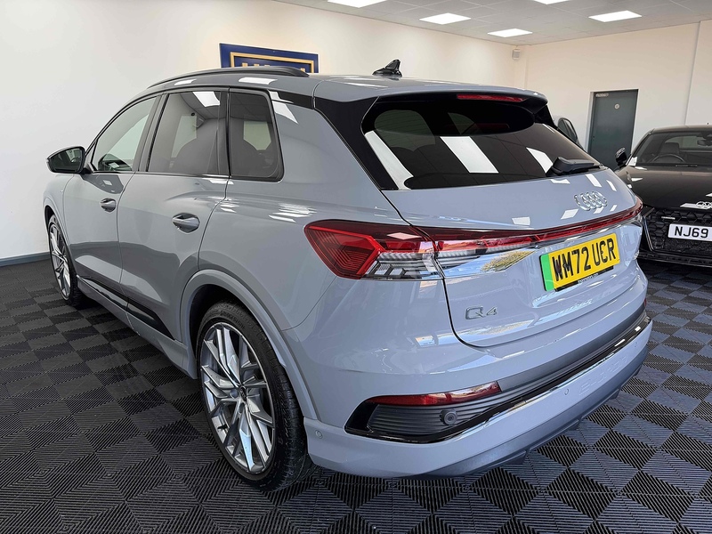 Audi Q4 e-tron Edition 1 - U2326