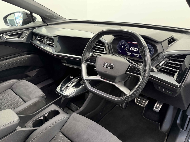 Audi Q4 e-tron Edition 1 - U2326