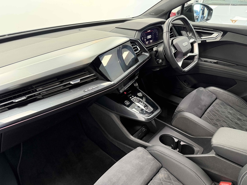 Audi Q4 e-tron Edition 1 - U2326