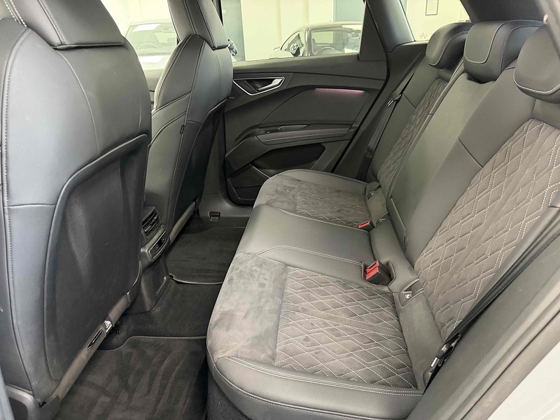 Audi Q4 e-tron Edition 1 - U2326