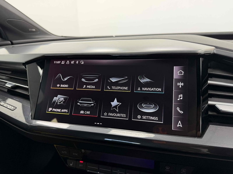 Audi Q4 e-tron Edition 1 - U2326
