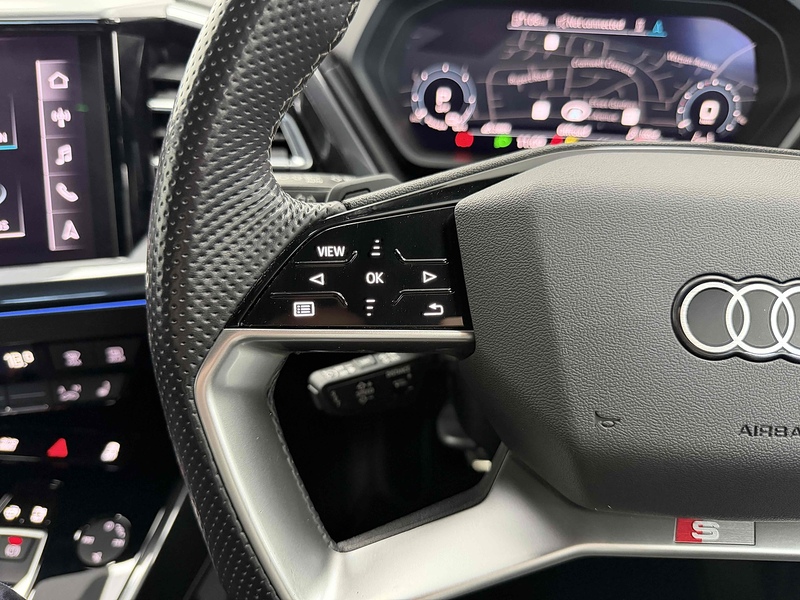 Audi Q4 e-tron Edition 1 - U2326