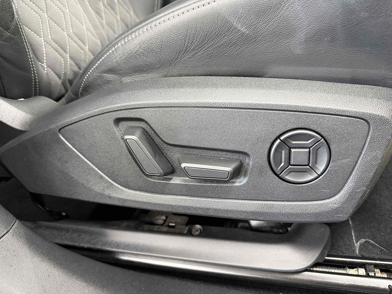 Audi Q4 e-tron Edition 1 - U2326