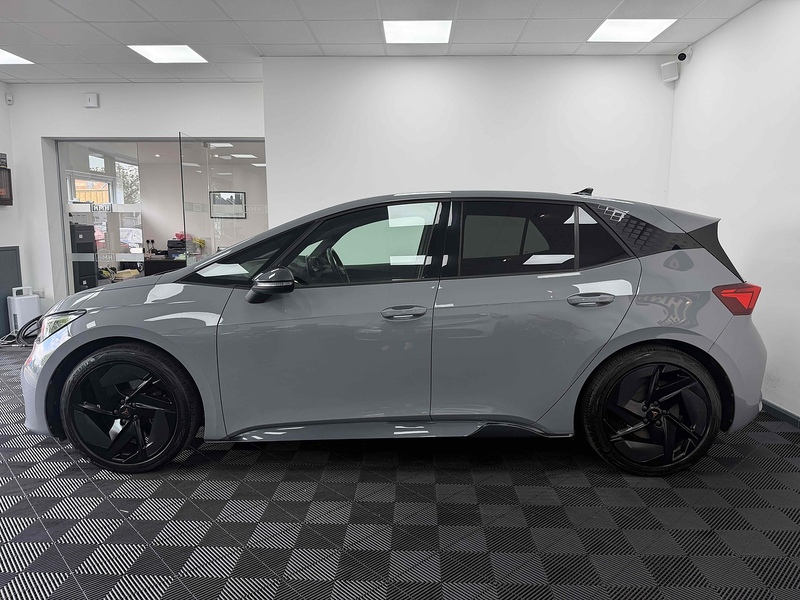 CUPRA Born e-Boost V3 - U2328