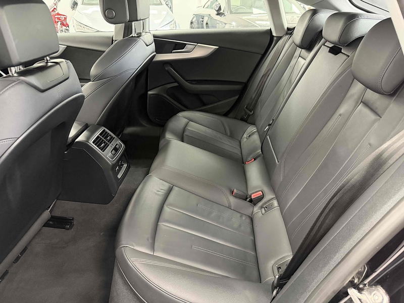Audi A5 TFSI Sport - U2330