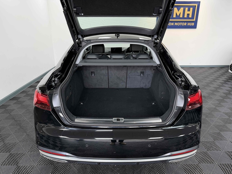 Audi A5 TFSI Sport - U2330