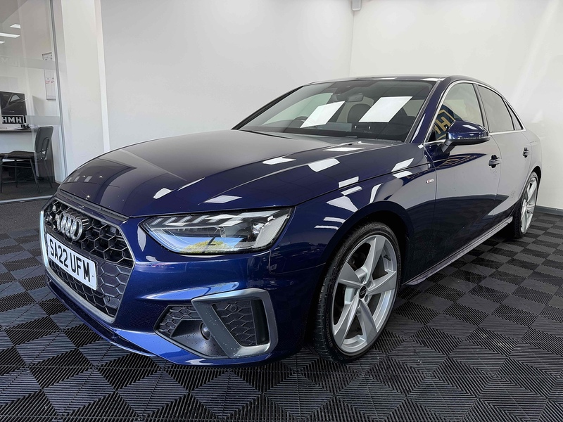 Audi A4 TFSI S line - U2331