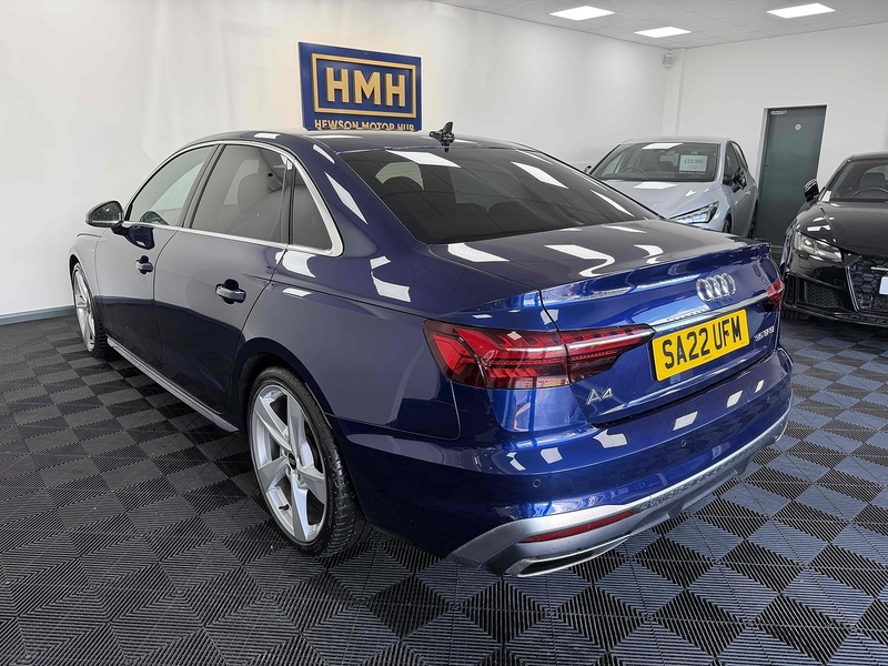 Audi A4 TFSI S line - U2331
