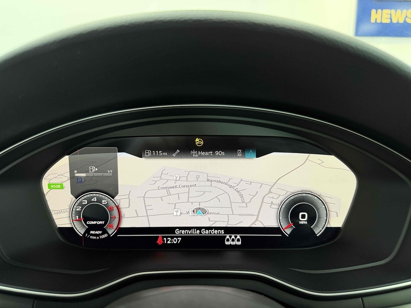 Audi A4 TFSI S line - U2331