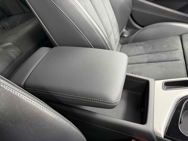 Audi A4 TFSI S line - U2331