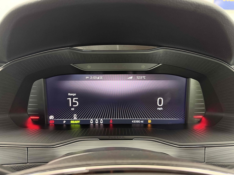 Skoda Superb TSI iV SE Technology - U2340
