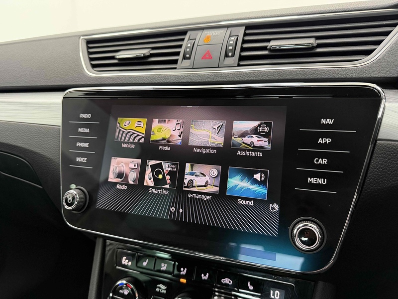 Skoda Superb TSI iV SE Technology - U2340