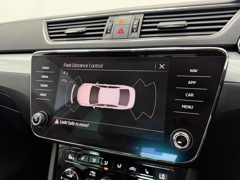 Skoda Superb TSI iV SE Technology - U2340