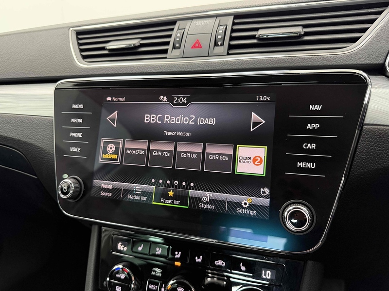Skoda Superb TSI iV SE Technology - U2340