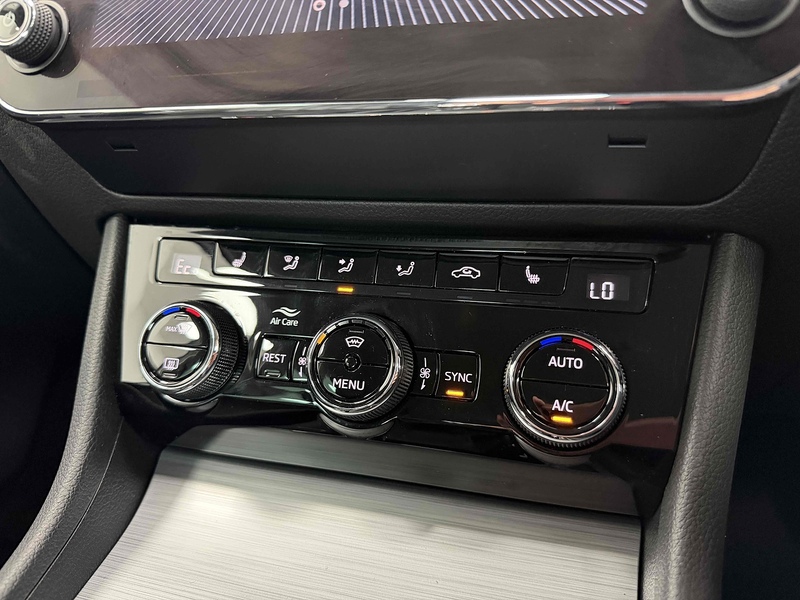 Skoda Superb TSI iV SE Technology - U2340