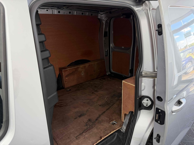 Volkswagen Caddy TDI C20 Commerce Pro - U2359