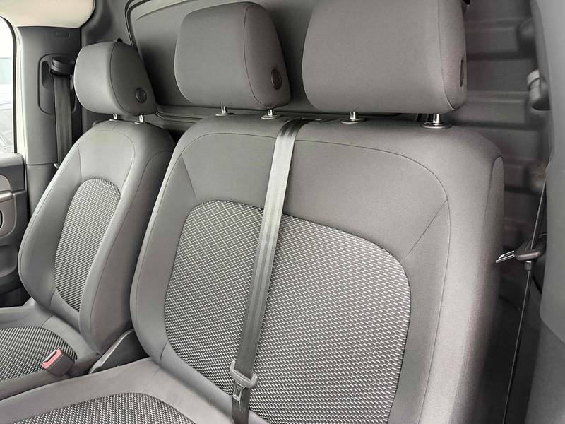 Volkswagen ID. Buzz Cargo Pro Commerce Plus - U2361