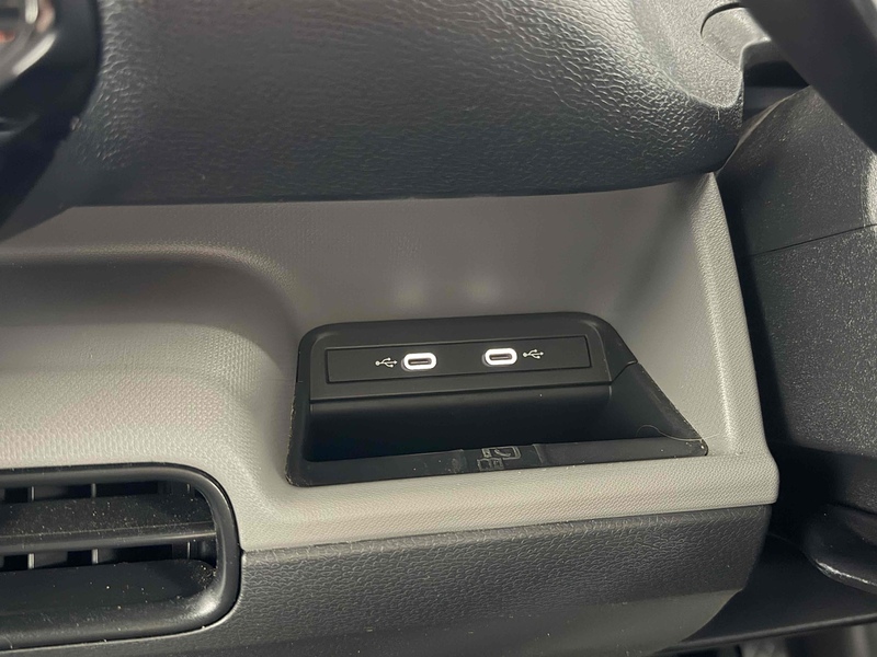 Volkswagen ID. Buzz Cargo Pro Commerce Plus - U2361
