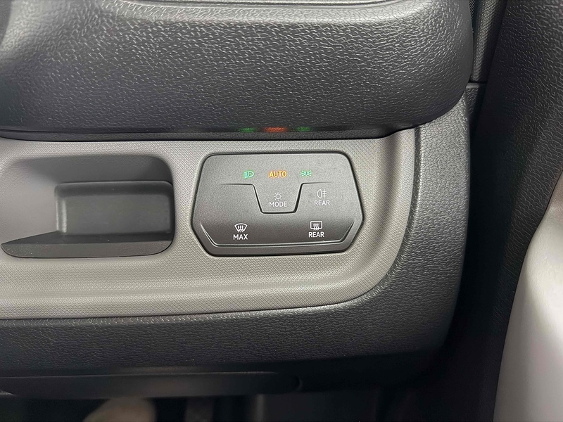 Volkswagen ID. Buzz Cargo Pro Commerce Plus - U2361