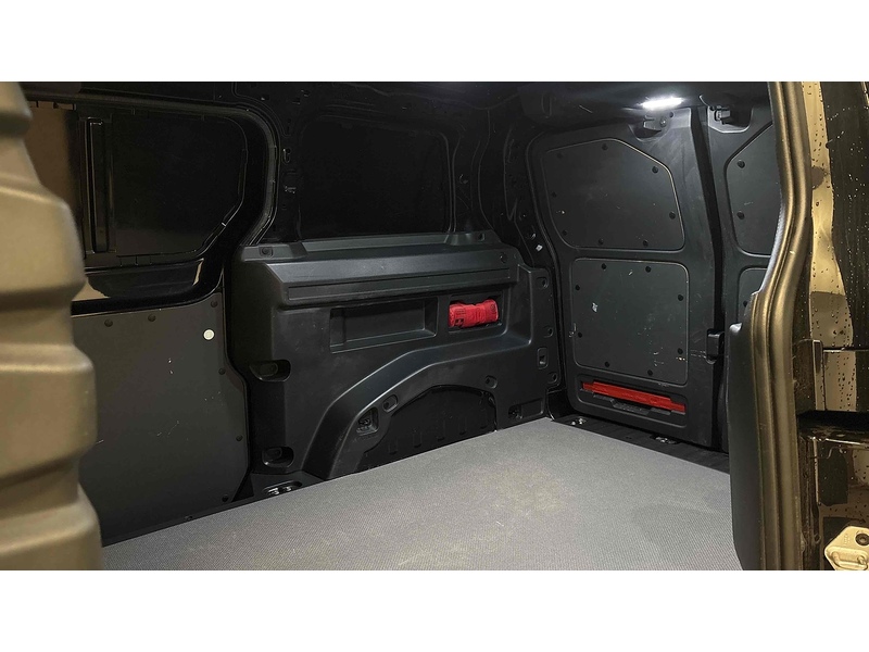 Volkswagen ID. Buzz Cargo Pro Commerce Plus - U2365