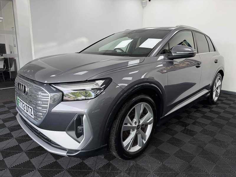 Audi Q4 e-tron S line - U2370