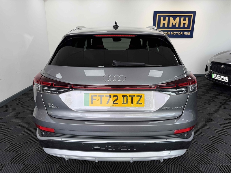 Audi Q4 e-tron S line - U2370
