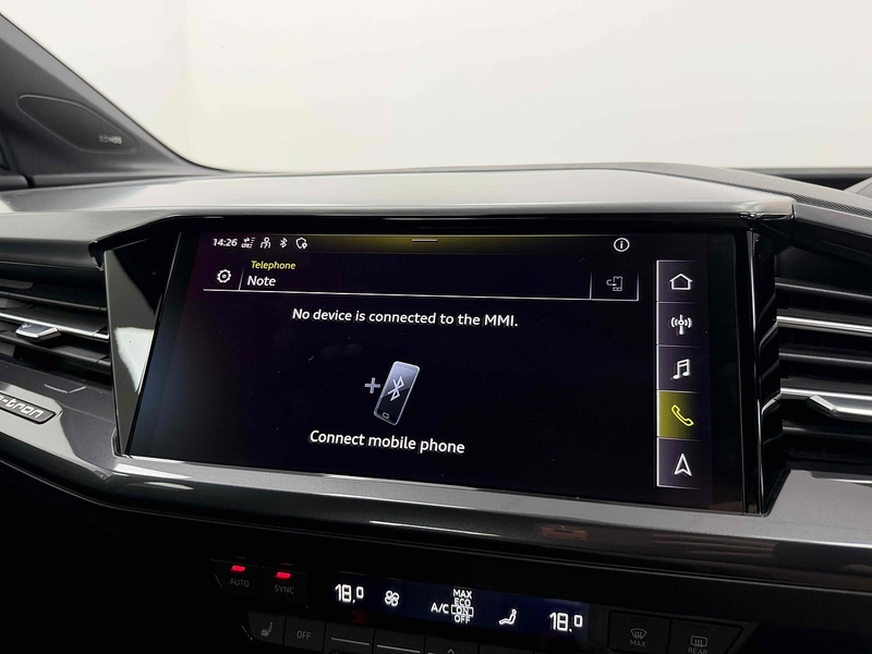 Audi Q4 e-tron S line - U2370