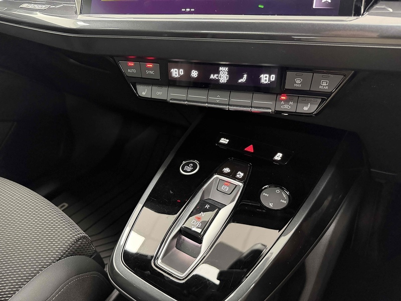 Audi Q4 e-tron S line - U2370