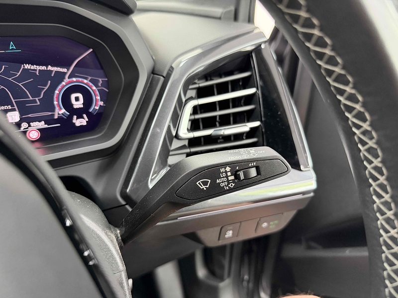 Audi Q4 e-tron S line - U2370