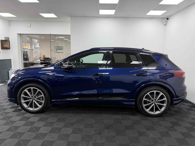 Audi Q4 e-tron Edition 1 - U2381