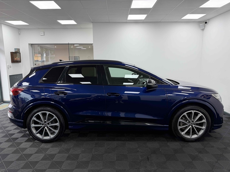 Audi Q4 e-tron Edition 1 - U2381