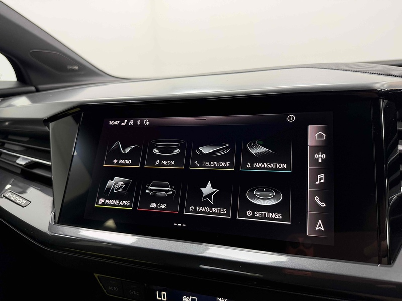 Audi Q4 e-tron Edition 1 - U2381