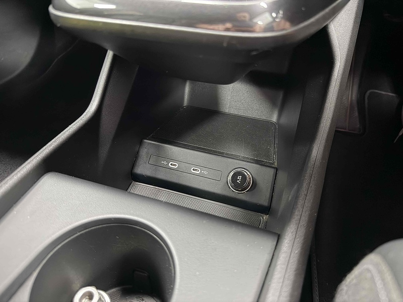 Audi Q4 e-tron Edition 1 - U2381