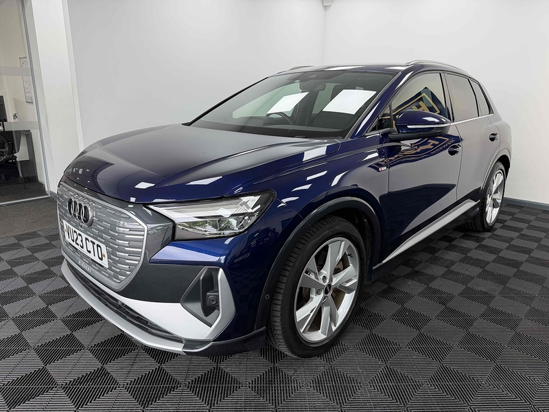 Audi Q4 e-tron S line - U2383
