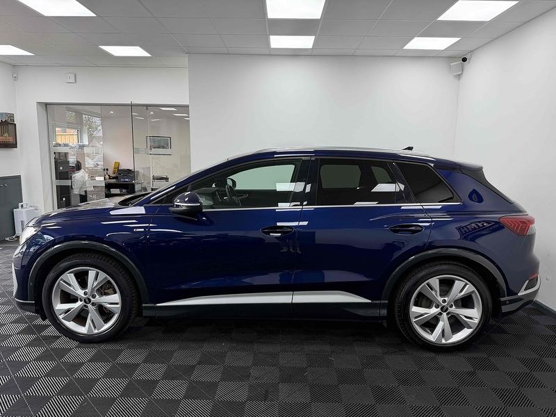Audi Q4 e-tron S line - U2383