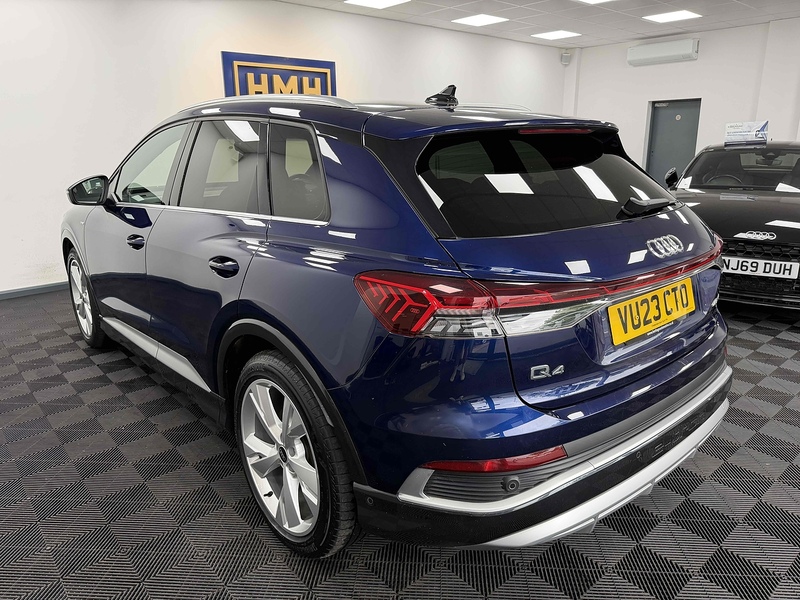 Audi Q4 e-tron S line - U2383