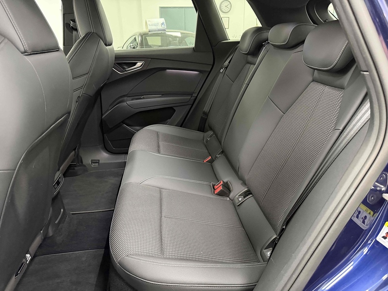 Audi Q4 e-tron S line - U2383