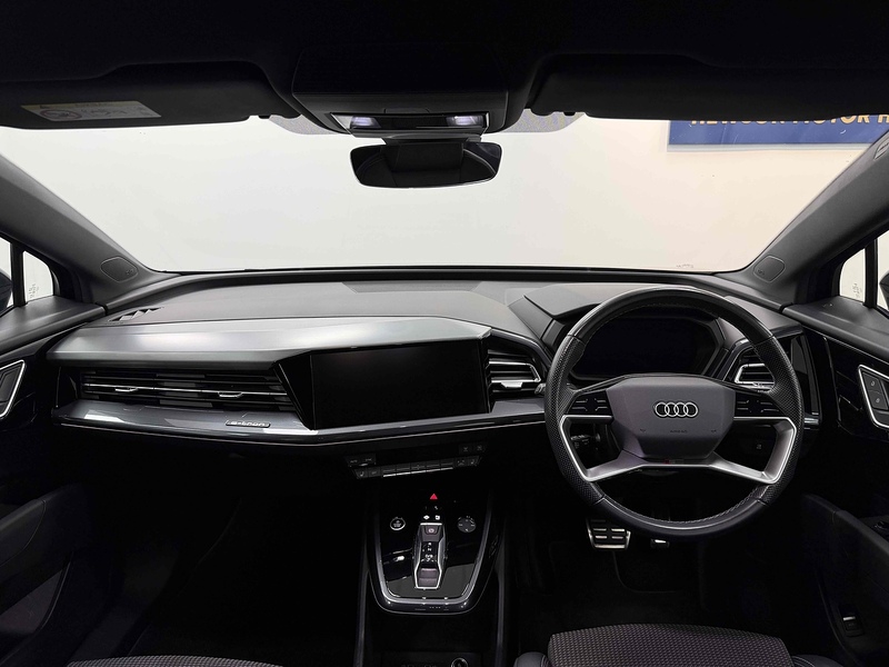 Audi Q4 e-tron S line - U2383