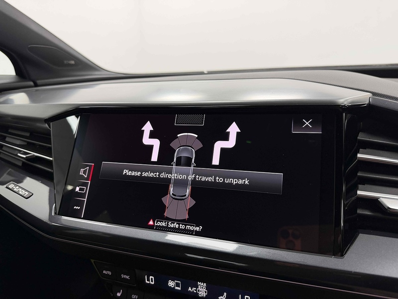 Audi Q4 e-tron S line - U2383