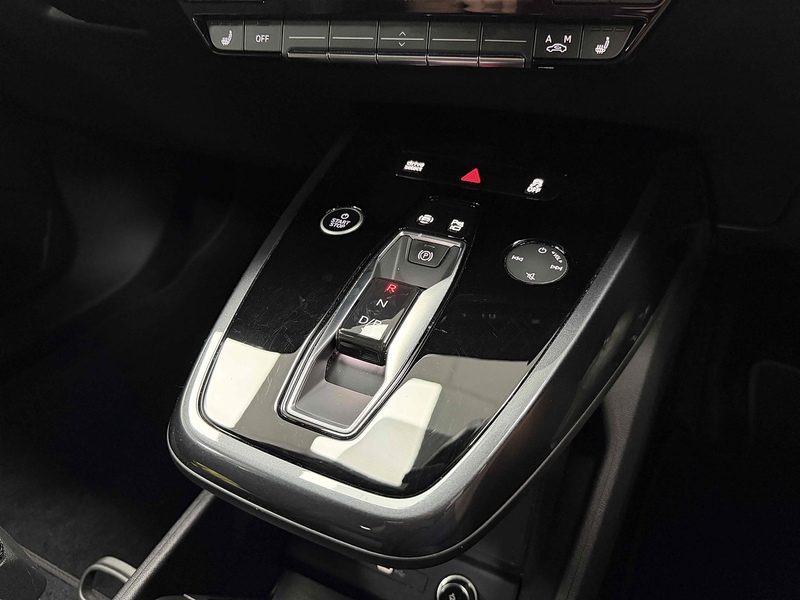 Audi Q4 e-tron S line - U2383