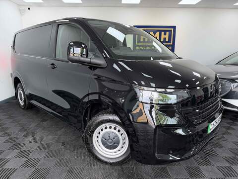 Volkswagen e-Transporter Pro 77kWh Commerce Plus Panel Van 5dr Electric Auto (204 ps)