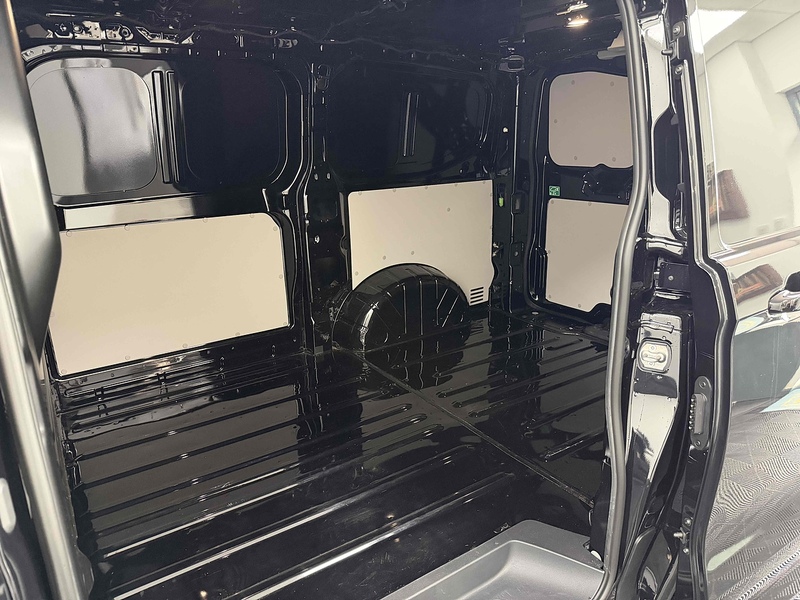 Volkswagen e-Transporter T32 Commerce Plus - U2388