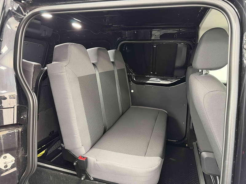 Volkswagen ID. Buzz Cargo Pro Commerce - U2391