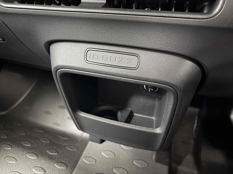 Volkswagen ID. Buzz Cargo Pro Commerce - U2391