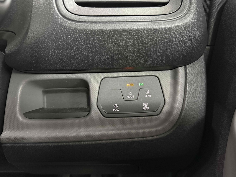 Volkswagen ID. Buzz Cargo Pro Commerce - U2391