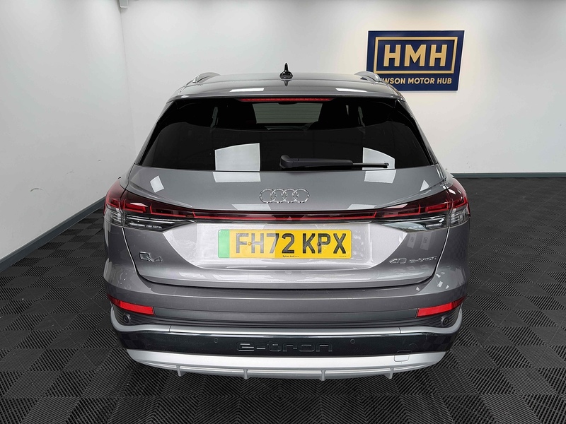 Audi Q4 e-tron S line - U2393