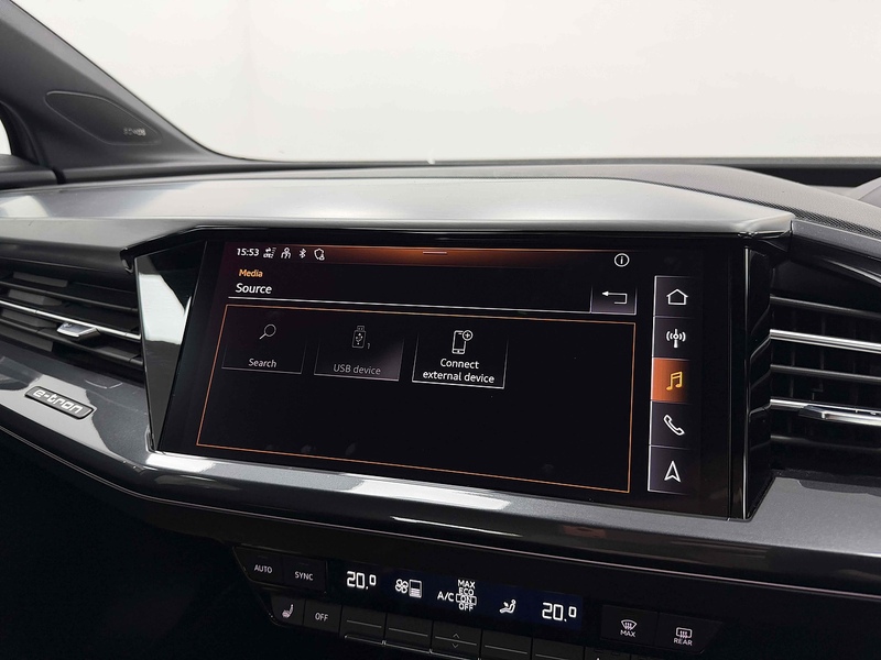 Audi Q4 e-tron S line - U2393
