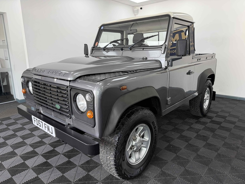 Land Rover Defender 90 TDCi - U2395