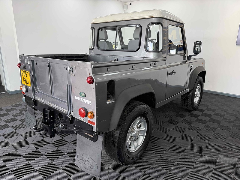 Land Rover Defender 90 TDCi - U2395