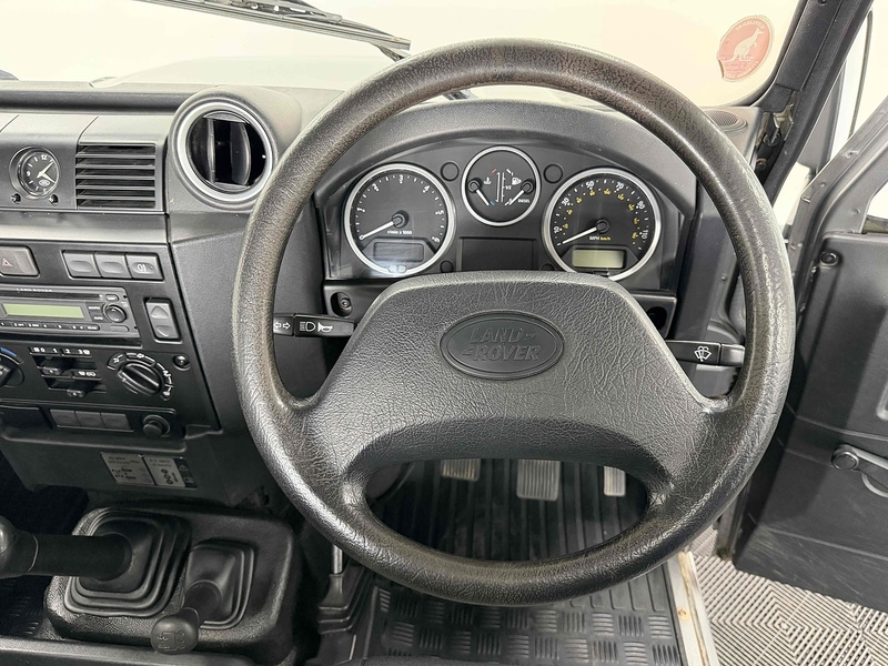 Land Rover Defender 90 TDCi - U2395